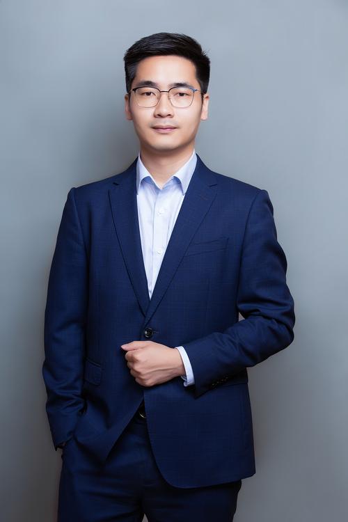 欧建杭 视觉与舞美负责人